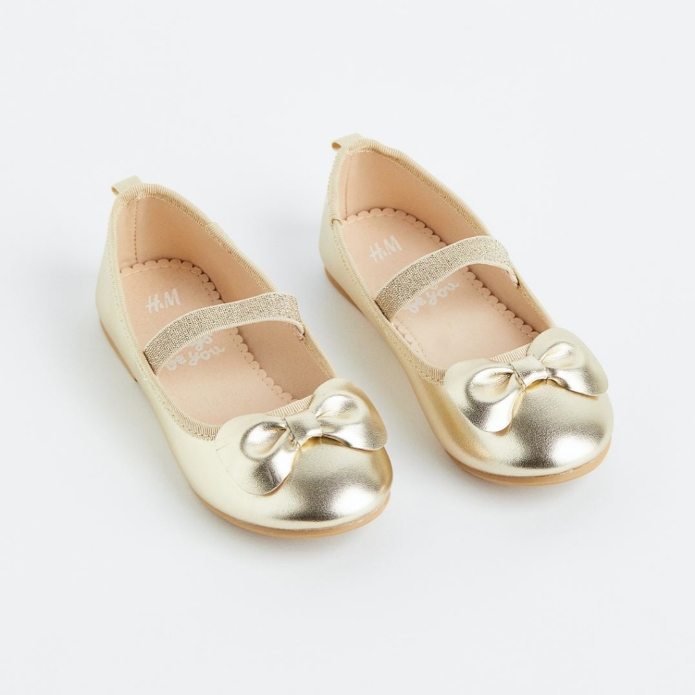 H&M 9T gold ballet flats